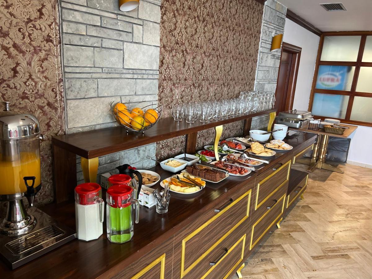 Monte Cristo Hotel With Rooftop Pool Sarande Ngoại thất bức ảnh