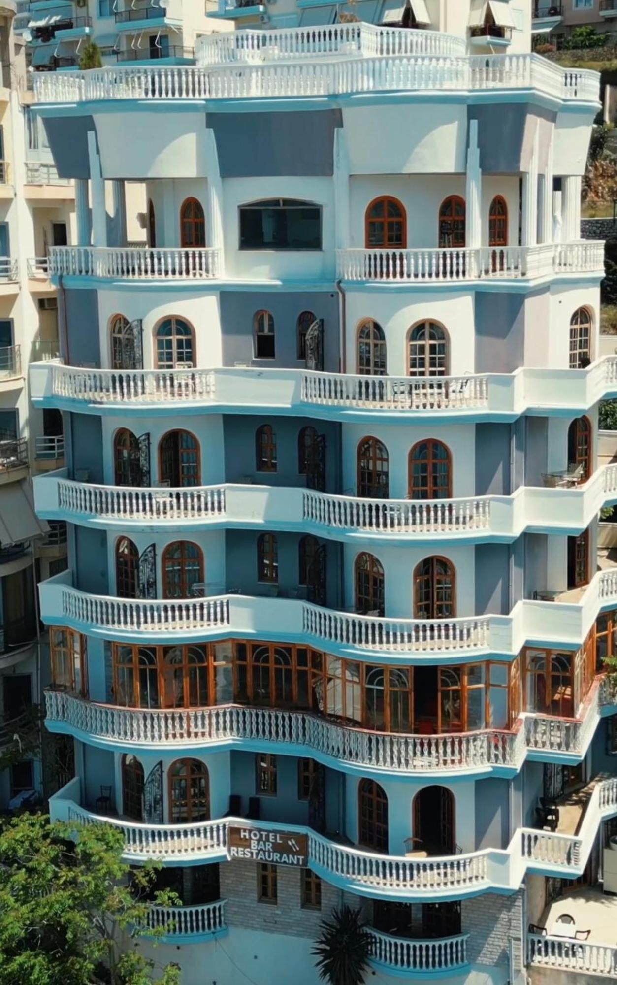 Monte Cristo Hotel With Rooftop Pool Sarande Ngoại thất bức ảnh