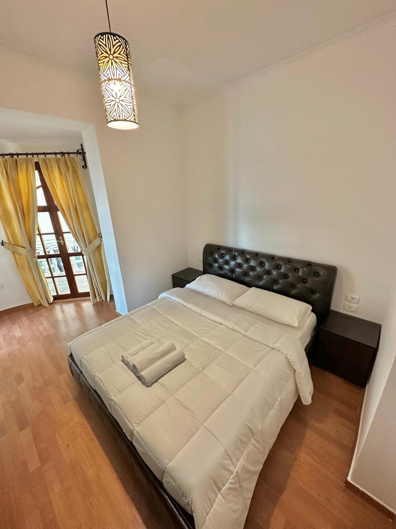 Monte Cristo Hotel With Rooftop Pool Sarande Ngoại thất bức ảnh